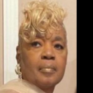 Meet your Posher, Sharon e